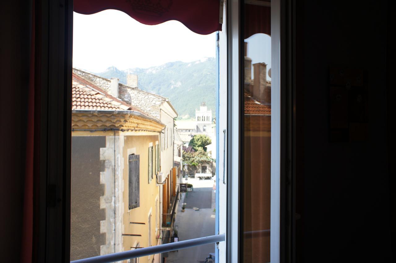 Hotel Des Alpes Die Luaran gambar